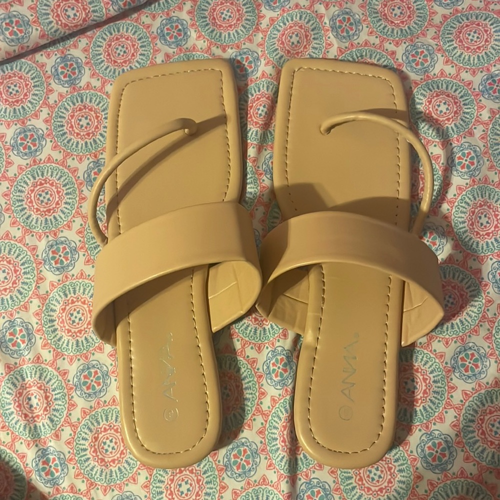 Square toe tan sandals size 8. Never worn